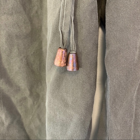 Lovers + Friends high rise cropped cargo pants size small - Picture 2 of 5